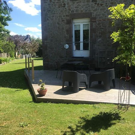 La Jackal Bed & Breakfast Ploubezre Exterior foto