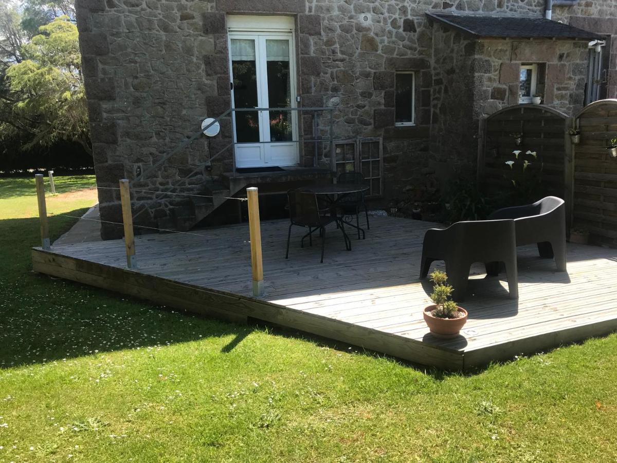 La Jackal Bed & Breakfast Ploubezre Exterior foto